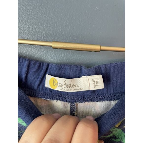 Baby Boden Rainbow Animal Shorts - Picture 4 of 4